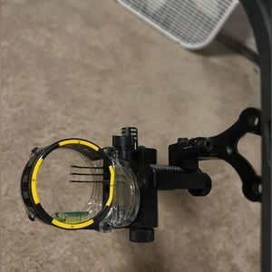 Trophy, ridge hot wire, three pin slider